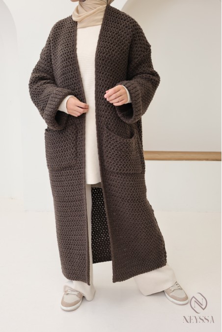 Women's long chunky knit cardigan with pockets, jilbab friendly