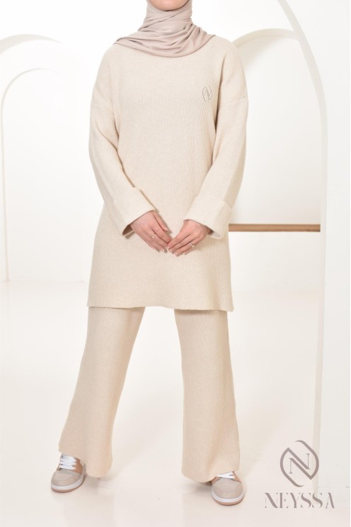 beigefarbenes Strickset Pullover mit Hose für Hijabi Neyssa Confection