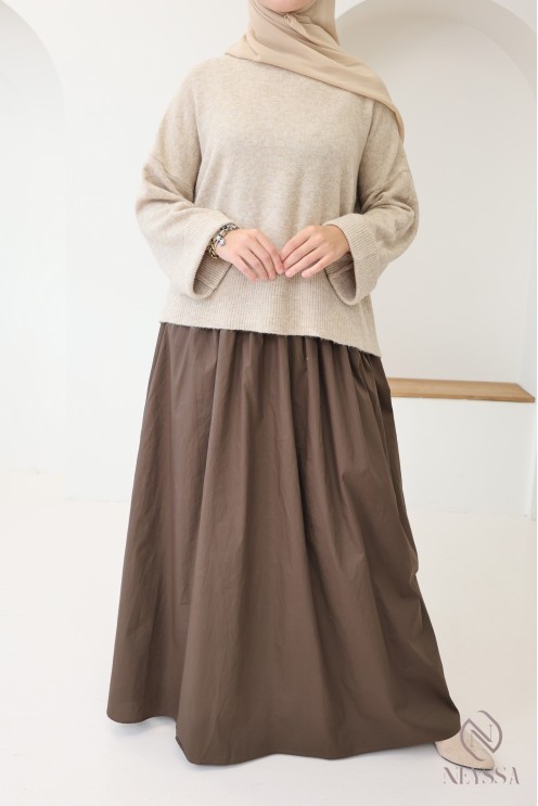Long flared cotton skirt for women who wear hijabs