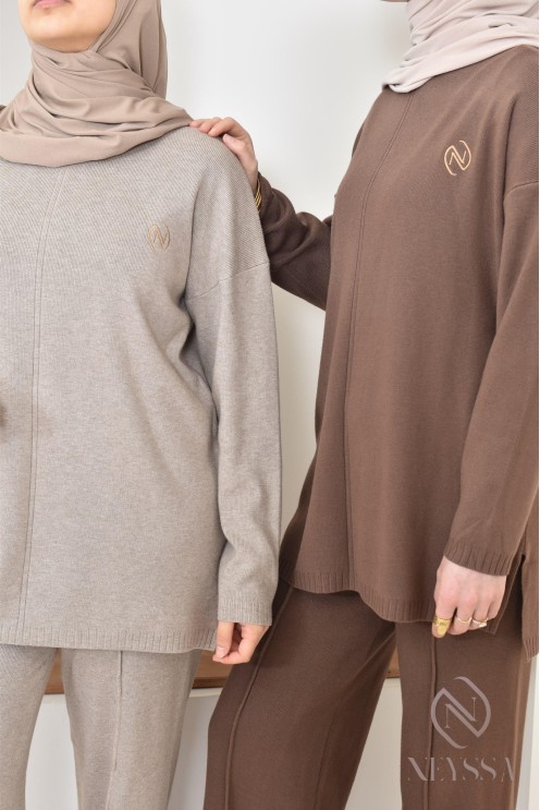 zweiteiliges Set aus gewebtem Strick, Pullover mit Hose, by Neyssa