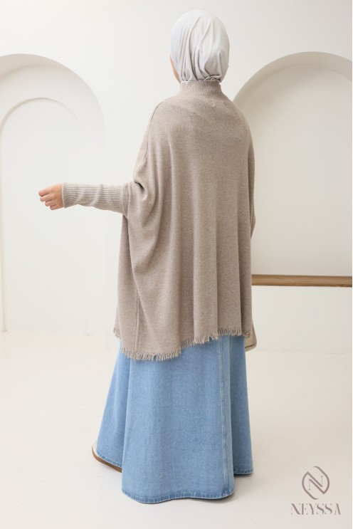 Pull en maille col montant mi long à franges pour femme hijabi