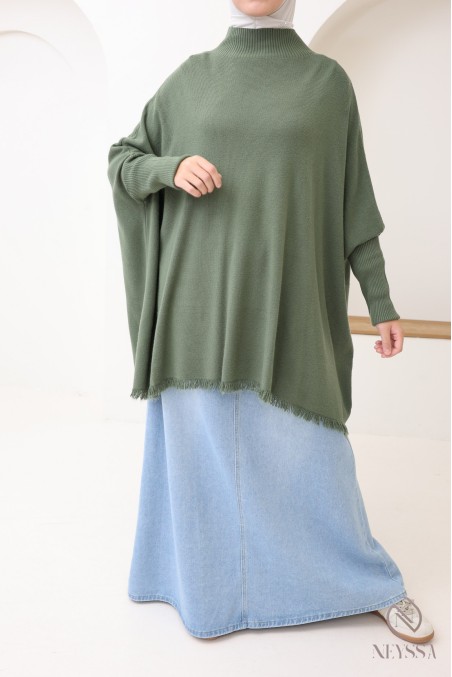 Pull en maille col montant mi long à franges pour femme hijabi