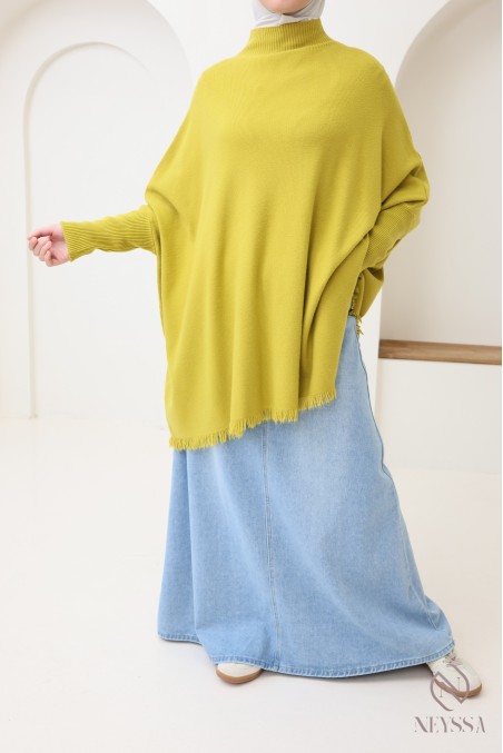 Mid-length fringed turtleneck knit sweater for hijabi women