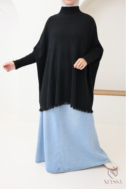 Mid-length fringed turtleneck knit sweater for hijabi women
