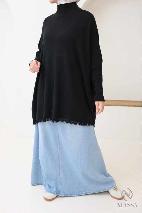 Mid-length fringed turtleneck knit sweater for hijabi women