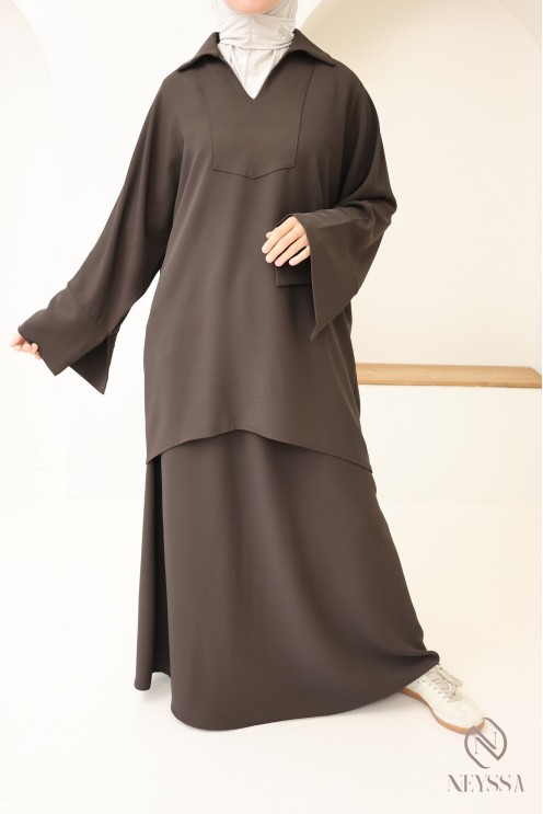 Brown women's set with blouse and elastic waist skirt