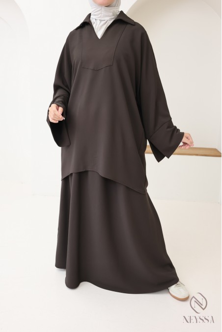 Brown women's set with blouse and elastic waist skirt