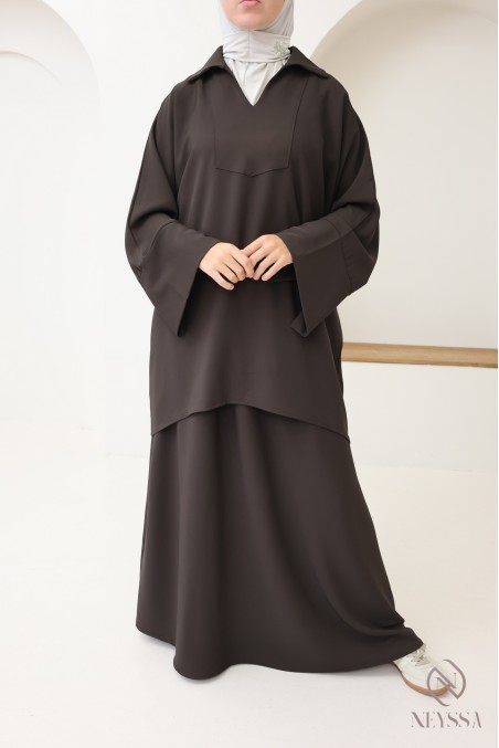 Brown women's set with blouse and elastic waist skirt