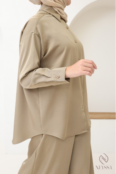 Chemise fluide mi longue à boutons pour femme hijabi tendance