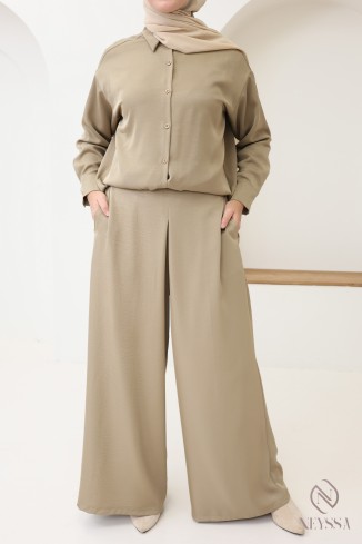 Weite Hose im fließenden Culotte-Stil für trendbewusste Hijabi-Frauen