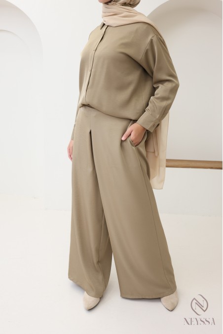 Weite Hose im fließenden Culotte-Stil für trendbewusste Hijabi-Frauen