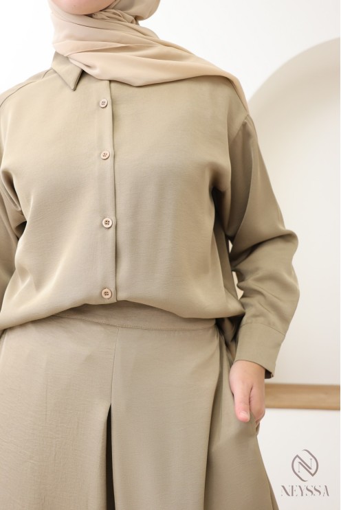 Loose-fitting, flowing culottes for trendy hijabi women