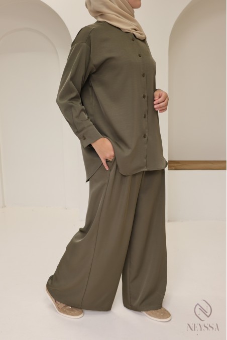 Loose-fitting, flowing culottes for trendy hijabi women