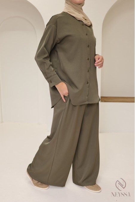 Loose-fitting, flowing culottes for trendy hijabi women