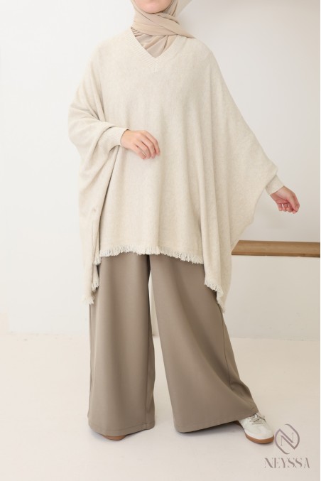 Strickpullover mit Fransen und V-Ausschnitt, Schmetterlingsschnitt