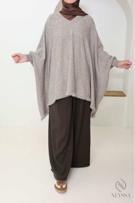 Strickpullover mit Fransen und V-Ausschnitt, Schmetterlingsschnitt