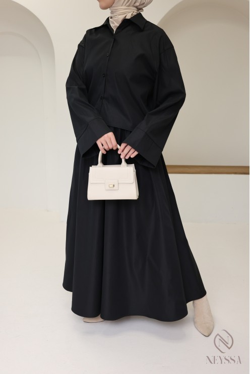 Modisches kurzes fließendes Hemd für Röcke, ein Must-have für Damen.