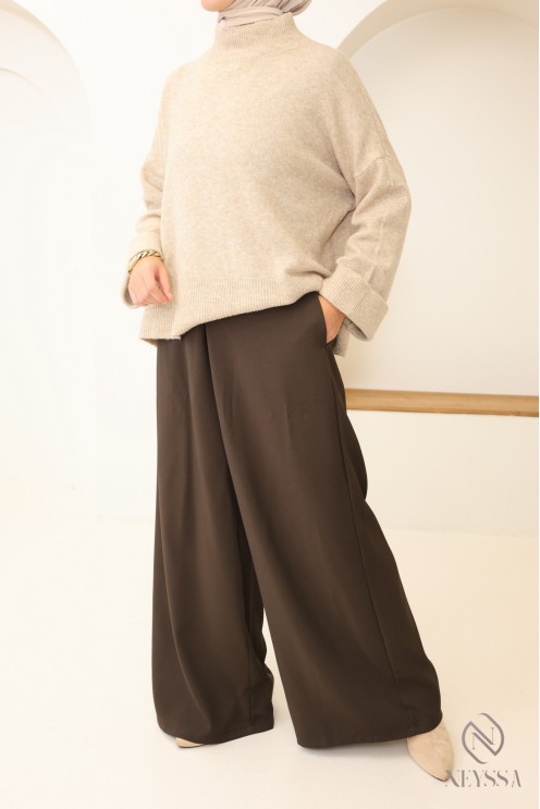 Palazzo pants with culottes cut in a flowing tailored-effect fabric
