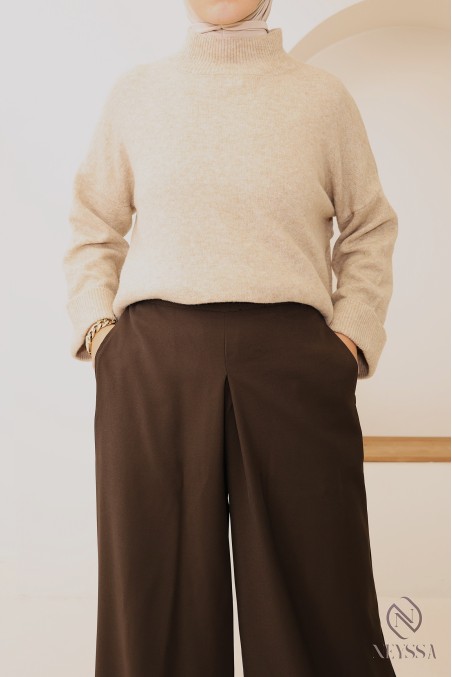 Palazzo pants with culottes cut in a flowing tailored-effect fabric