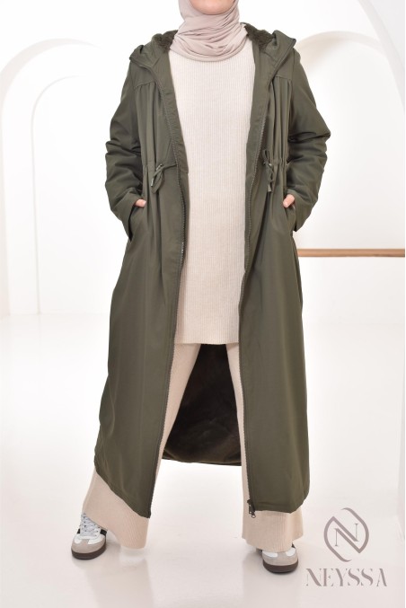 langer khakifarbener Damenparka mit integrierter Kapuze, Übergangsjacke