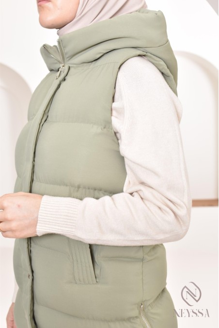 Women's khaki sleeveless down jacket, ideal for mid-season