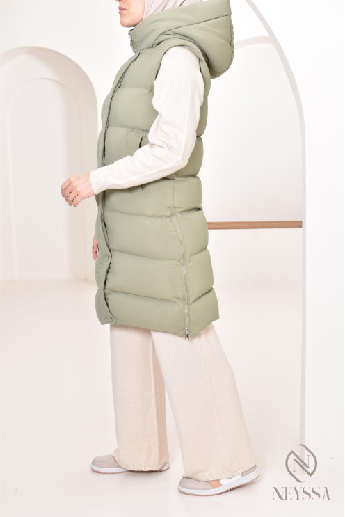Women's khaki sleeveless down jacket, ideal for mid-season