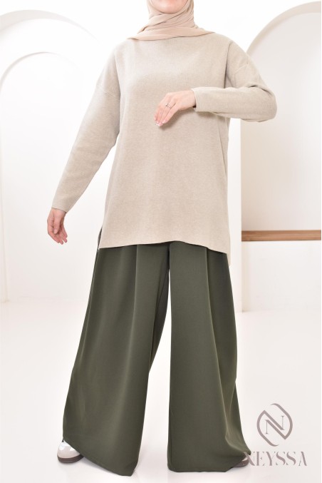 weite Palazzo mit Abnähern Schneider, bescheidene Hijabi-Mode.