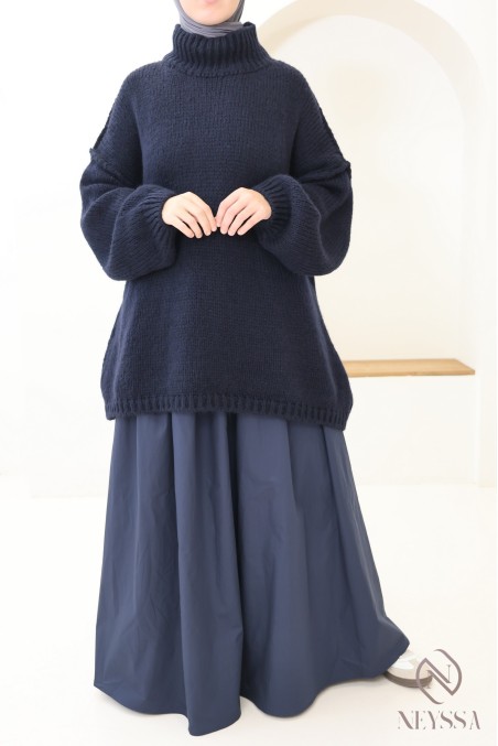 Long flared cotton skirt for women who wear hijabs