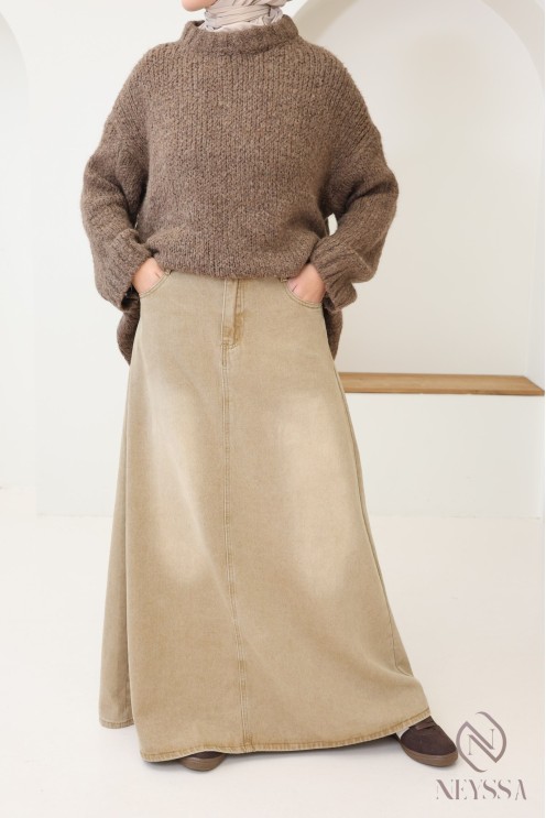 Long, loose-fitting flared skirt without slits, ideal for hijabis