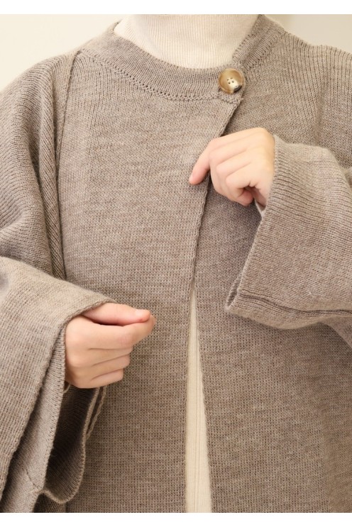 Gilet en maille avec cape intégrée, tenue modeste élégante