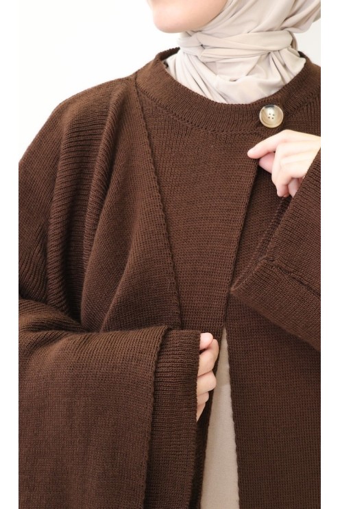 Strickjacke mit integriertem Cape, schlichtes, elegantes Outfit