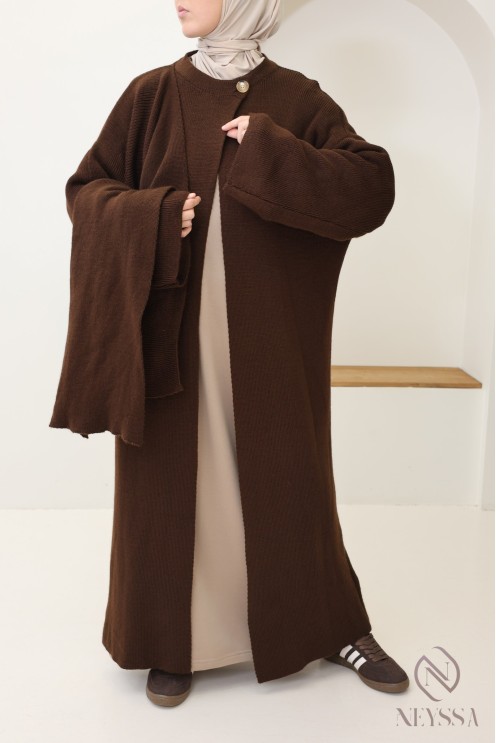 Strickjacke mit integriertem Cape, schlichtes, elegantes Outfit