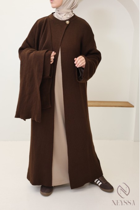 Strickjacke mit integriertem Cape, schlichtes, elegantes Outfit