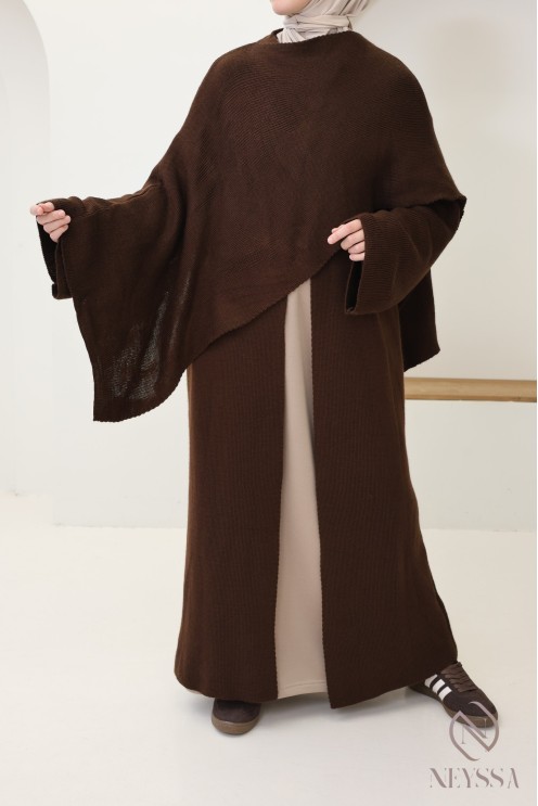 Strickjacke mit integriertem Cape, schlichtes, elegantes Outfit