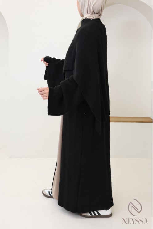 Strickjacke mit integriertem Cape, schlichtes, elegantes Outfit