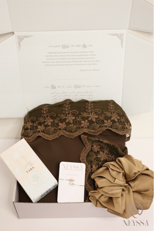 Box abaya longue chocolat à dentelles pour femme hijabi tendance