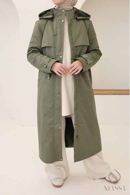 Longue parka kaki à capuche femme modeste, intérieur fourrure
