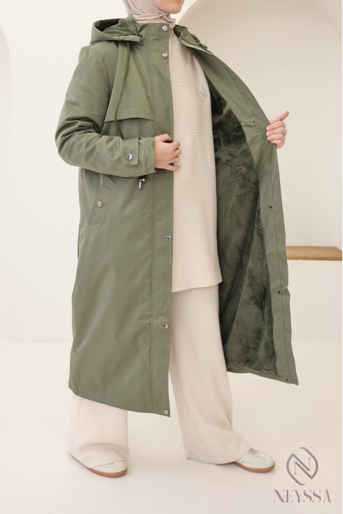 Longue parka kaki à capuche femme modeste, intérieur fourrure