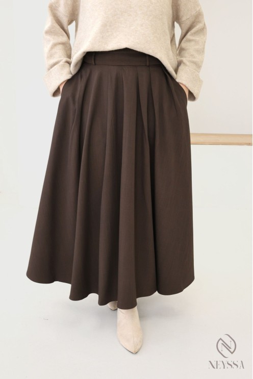 jupe longue tailleur à pinces avec poches, coupe évasée