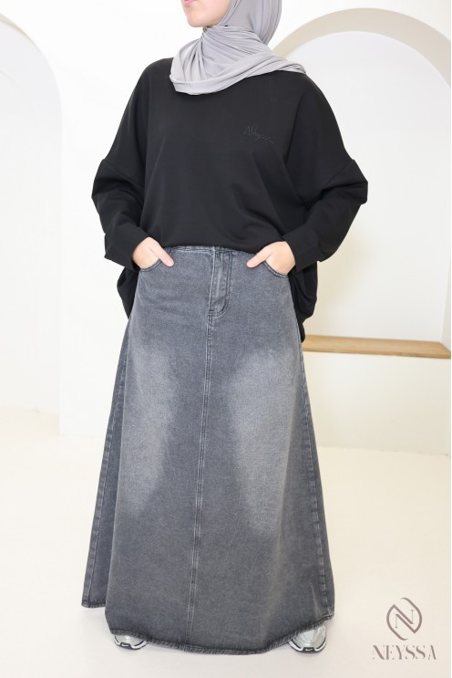 Pull style sweat oversize, idéal pour les hijabi sportives, outfit