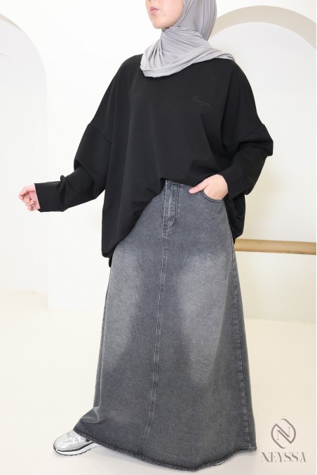 Oversized long-sleeved cotton T-shirt, ideal for sports