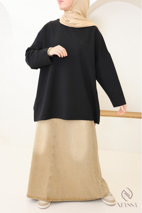 Oversized long-sleeved cotton T-shirt, ideal for sports