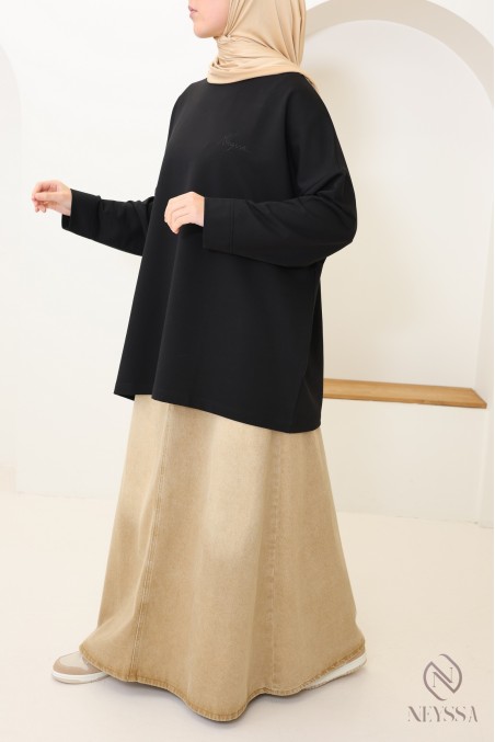 Pull style sweat oversize, idéal pour les hijabi sportives, outfit