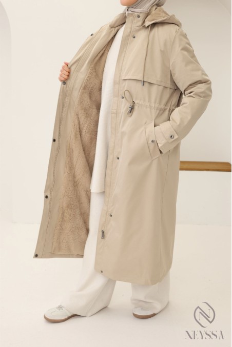 Langer Parka mit dezenter Kapuze für Damen, mit Fellfutter