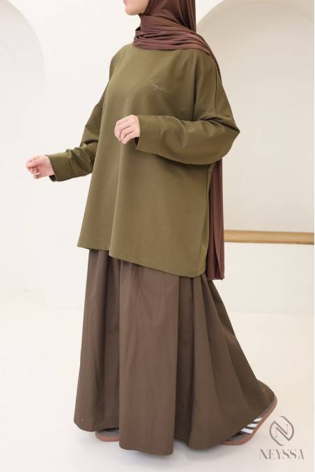 Oversize-T-Shirt aus Baumwolle in Khaki für modebewusste Hijabi-Frauen