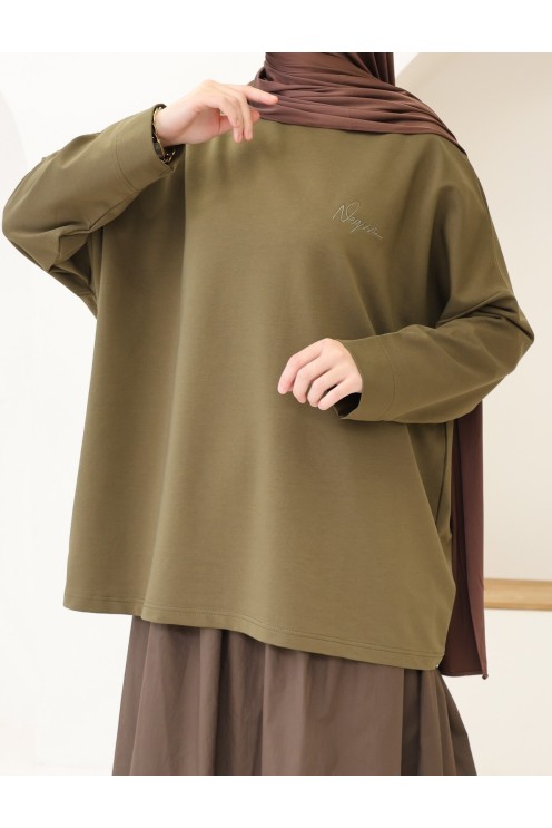 Oversize-T-Shirt aus Baumwolle in Khaki für modebewusste Hijabi-Frauen