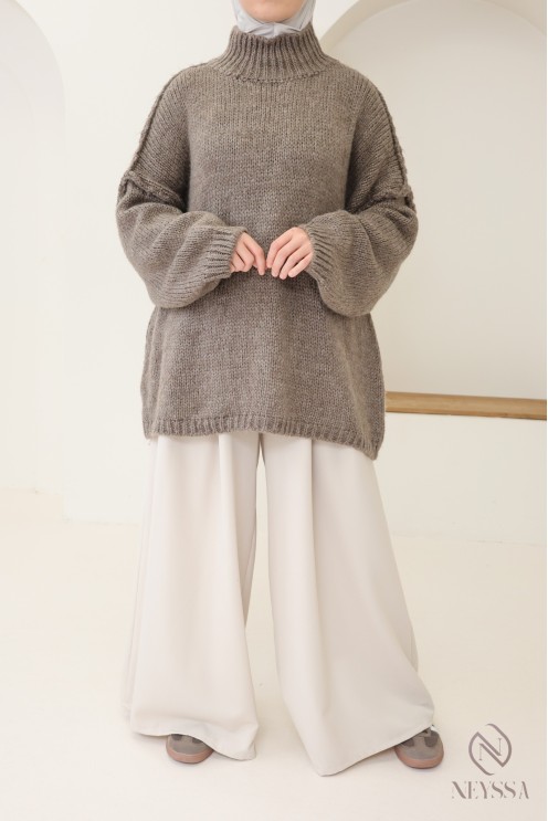 Bescheidener Oversize-Pullover für Damen aus Strick bey neyssa