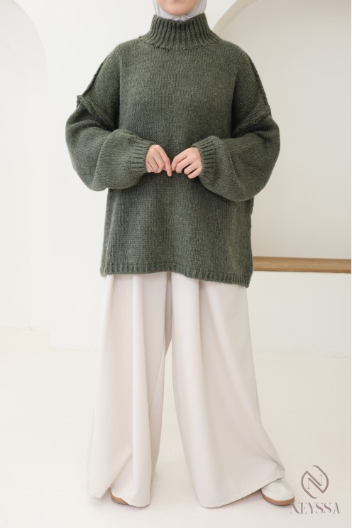 Pull oversize femme modeste en maille, idéal pour tenues hivernales