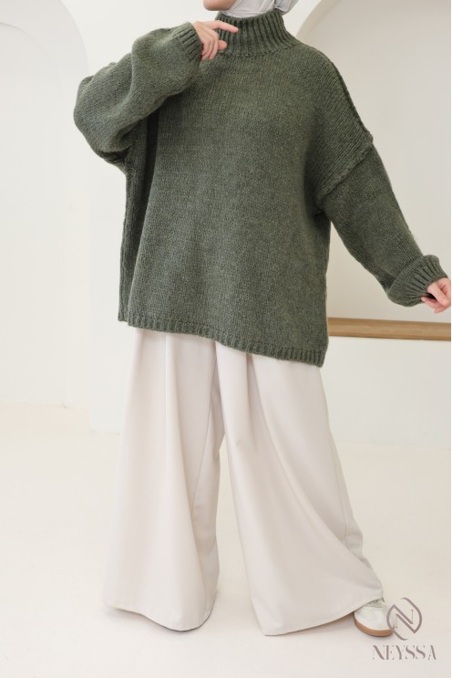 Pull oversize femme modeste en maille, idéal pour tenues hivernales