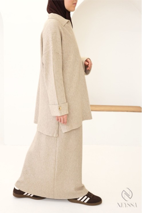 Ensemble jupe maille tissée, tunique col polo avec jupe modeste